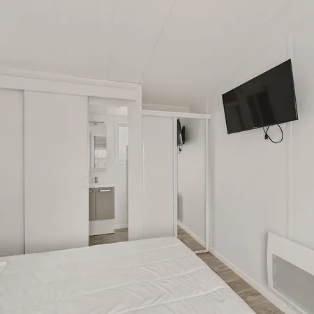 Chalé Joli Pour 6 - Domaine Avec Piscine