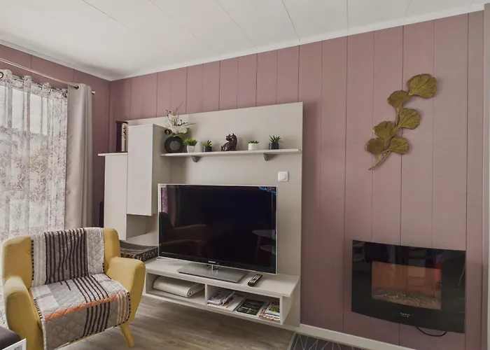 Alpstuga Joli Pour 6 - Domaine Avec Piscine *