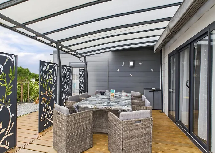 Joli Pour 6 - Domaine Avec Piscine Alpstuga *